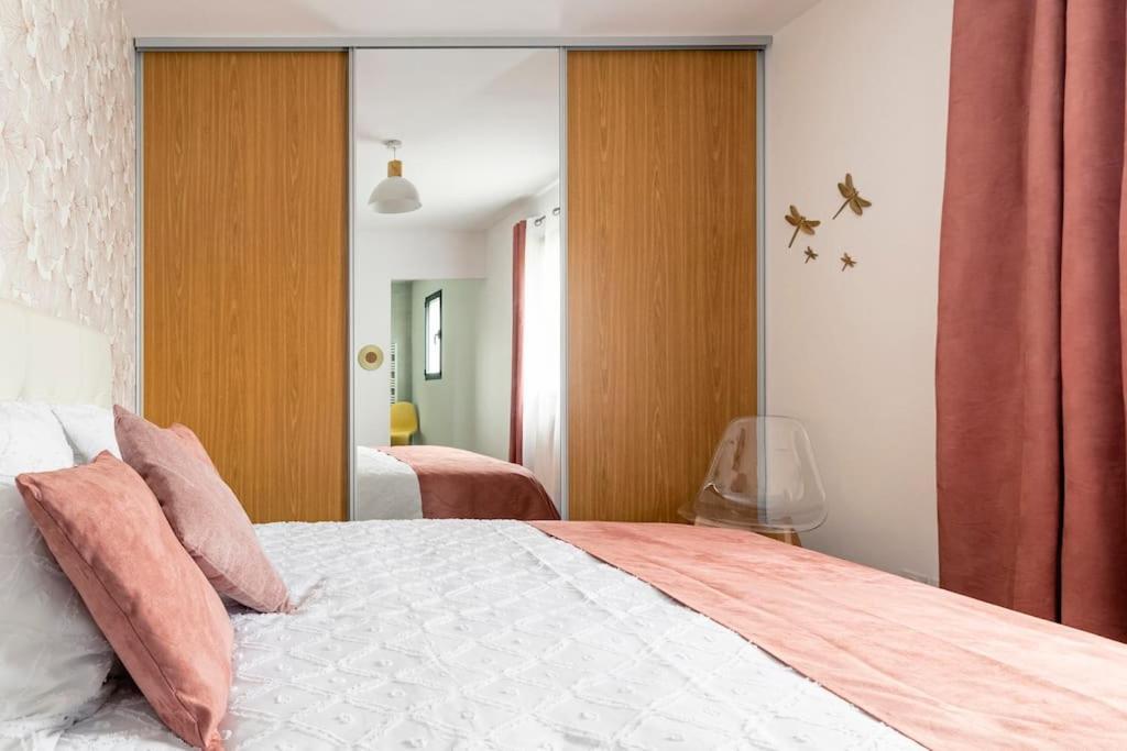 Vakantiehuis Des Rives Du Tarn Avec Jacuzzi Montans
